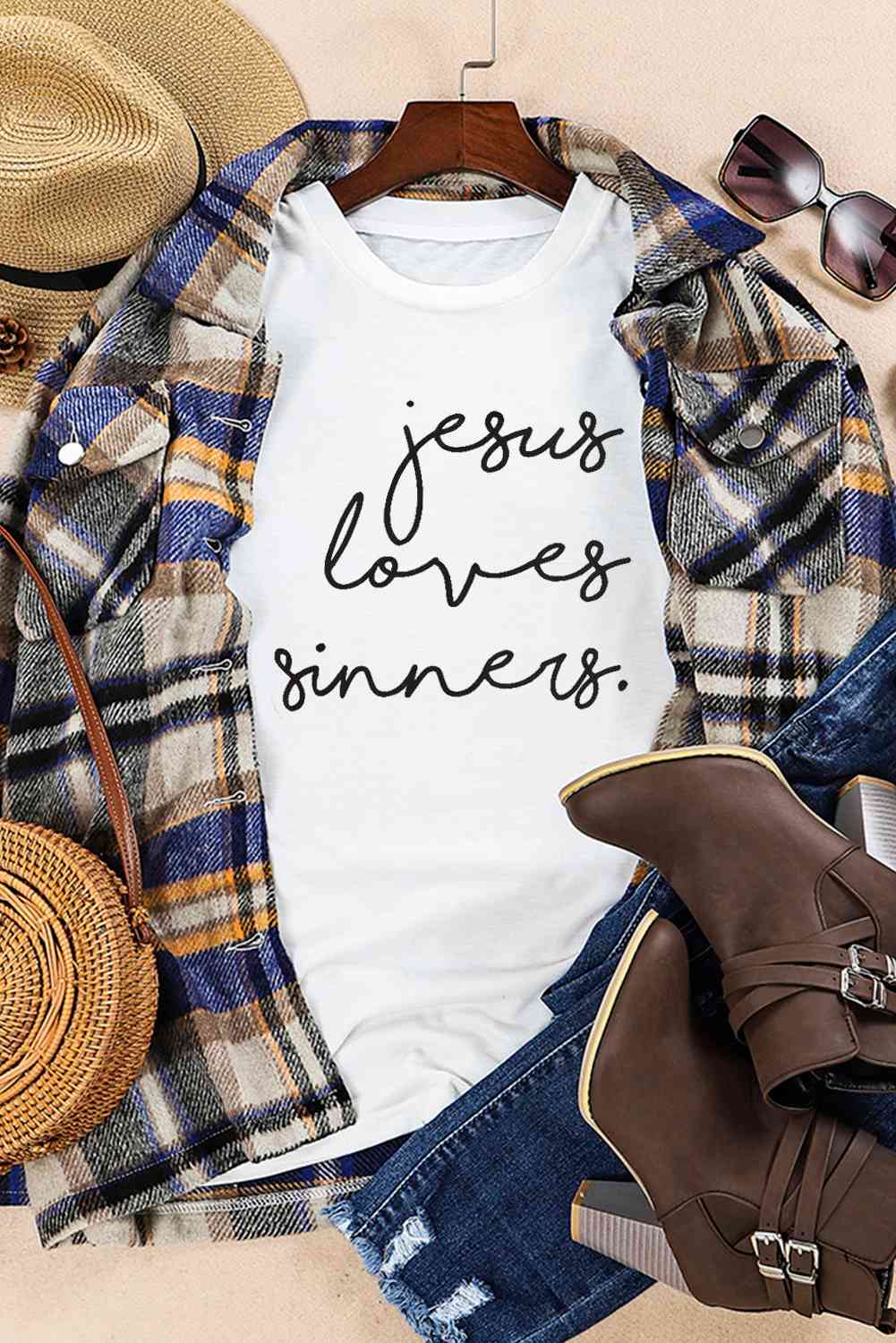🙏Spread Love, Hope, and Prayer with Our "Jesus Loves Sinners" Tee! ✨