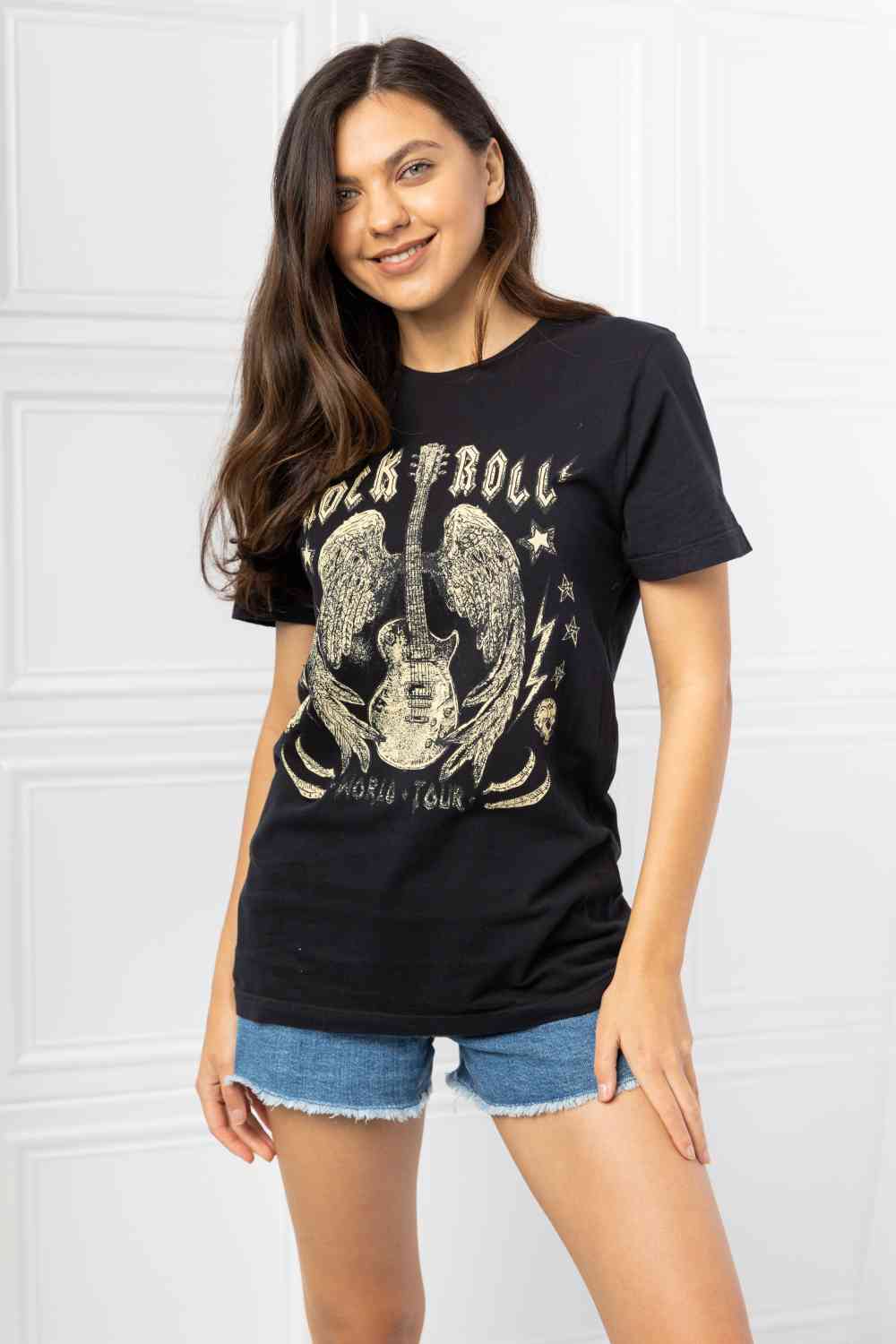 🎸 ROCK & ROLL Vintage Tee - Vintage Vibes for the Ultimate World Tour Journey! 🌍🤘