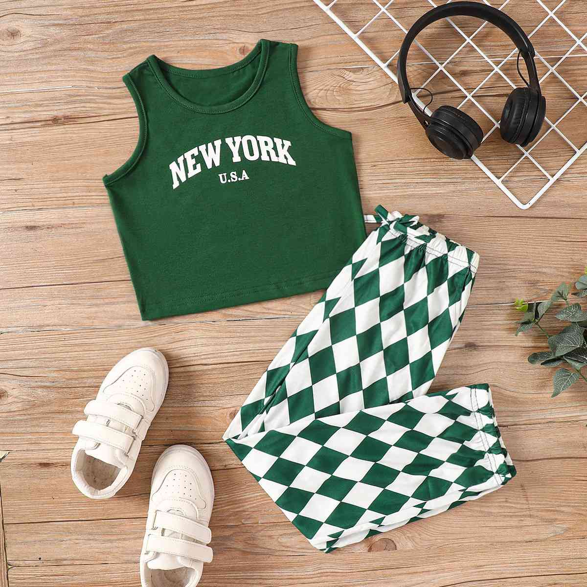 NEW YORK/SWEET GIRL Tank and Graphic Joggers Set