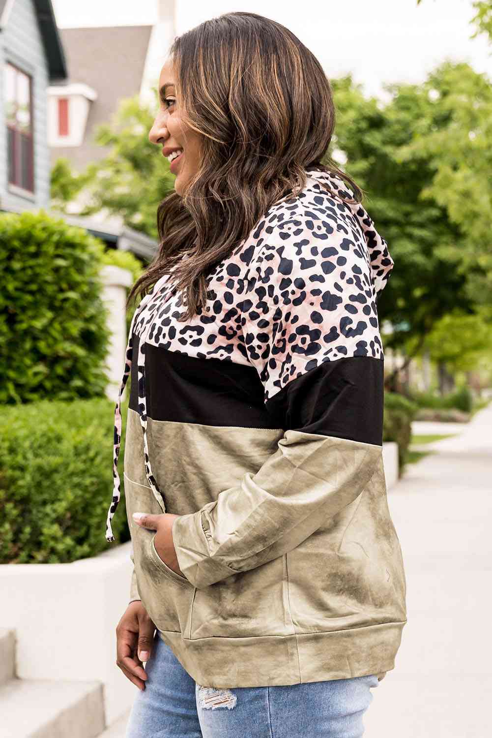 Plus Size Leopard Print Color Block Hoodie with Kangaroo Pocket